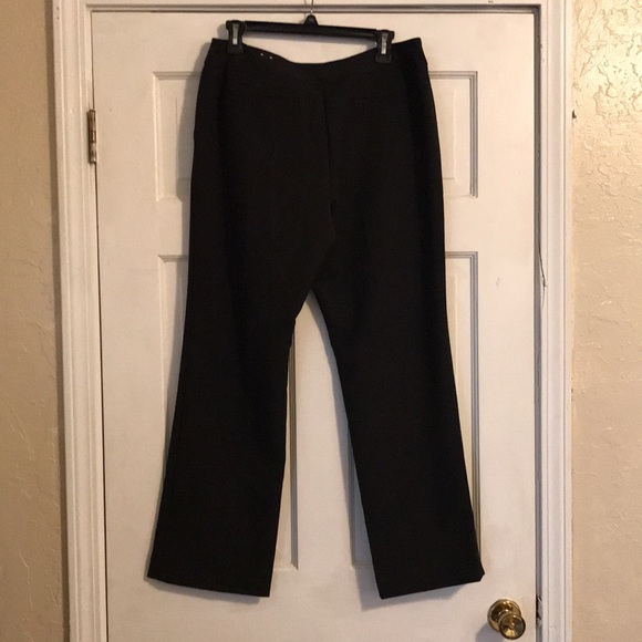 Covington Essentials Women’s dress pants Size 12S in very good condition - Picture 13 of 16